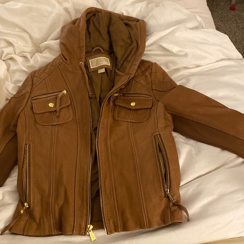Brown Leather jacket. Great, like new condition. Size M